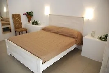 Salinarelais Rooms&Suite Malfa  Bed & Breakfast
