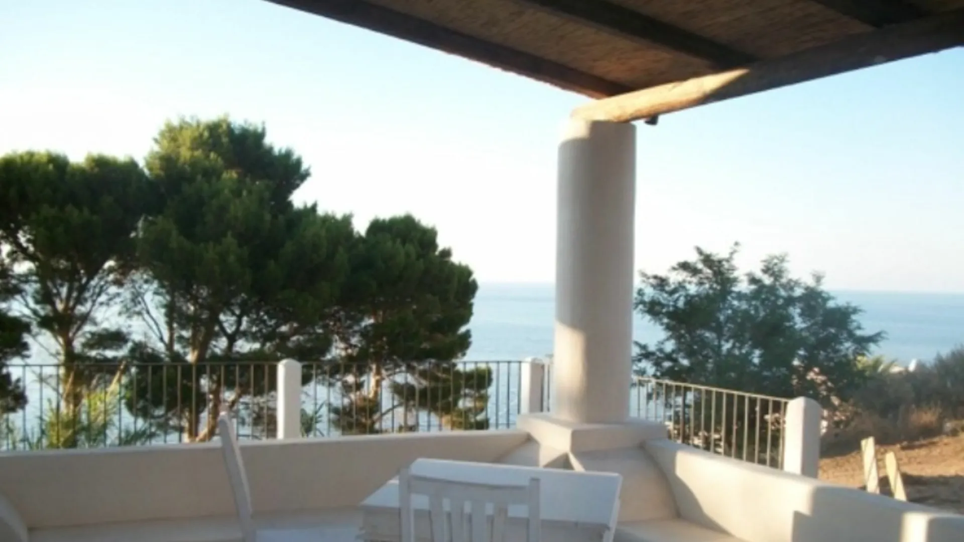 Bed & Breakfast Salinarelais Rooms&Suite Malfa